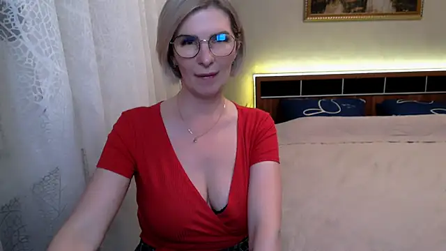 sensualEmilia online show from 11, 5, 2026