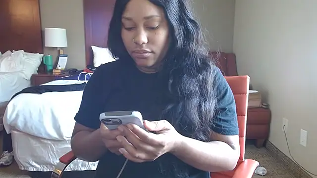 Snapshot of RavenWatts chatting on 20, 7, 2026 RavenWatts online show from 20, 7, 2026
