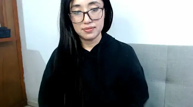 YummymeowW online show from 23, 2, 2025