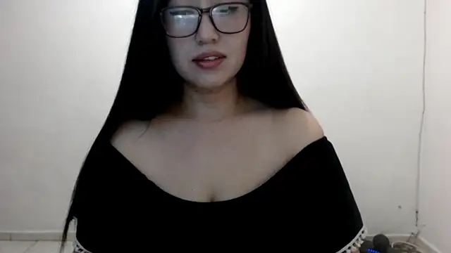 YummymeowW online show from 18, 1, 2025