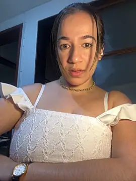 Antonellachic73 online show from 10, 9, 2025