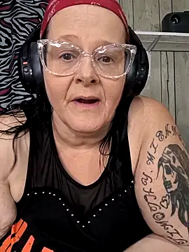 davisdesiresxh online show from 3, 11, 2025