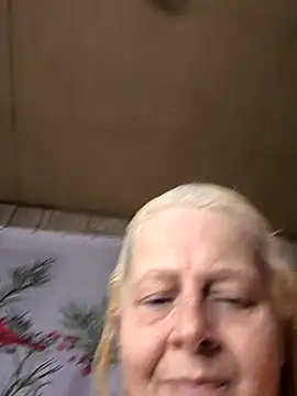 davisdesiresxh online show from 5, 12, 2025