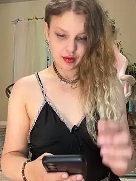 Snapshot of Emihaze chatting on 12, 6, 2026 Emihaze online show from 12, 6, 2026