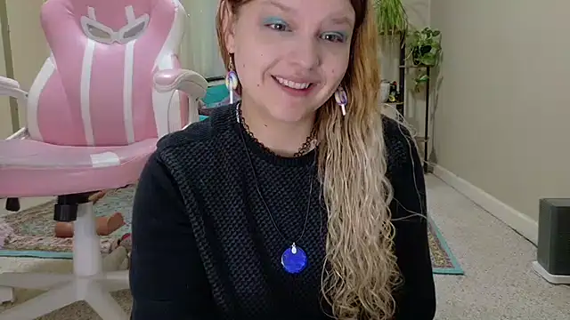 Snapshot of Emihaze chatting on 10, 3, 2026 Emihaze online show from 10, 3, 2026