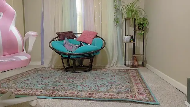 Snapshot of Emihaze chatting on 10, 4, 2026 Emihaze online show from 10, 4, 2026