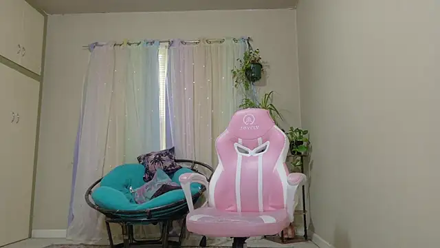 Emihaze online show from 28, 2, 2026