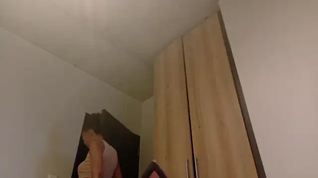 Snapshot of RoyalNerfititi chatting on 3, 2, 2026 RoyalNerfititi online show from 3, 2, 2026