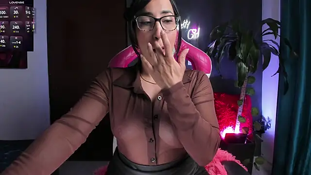 Katiehill 1 online show from 29, 11, 2025