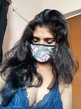 Shreya-Shetty09 online show from 17, 2, 2025