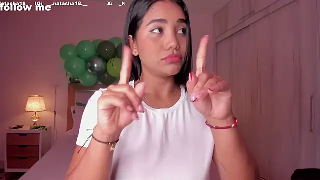 Snapshot of mia_hank chatting on 20, 3, 2025 mia hank online show from 20, 3, 2025