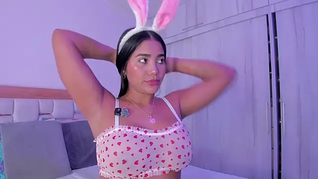 Snapshot of mia_hank chatting on 26, 10, 2025 mia hank online show from 26, 10, 2025