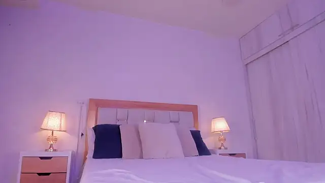 mia hank online show from 21, 12, 2025