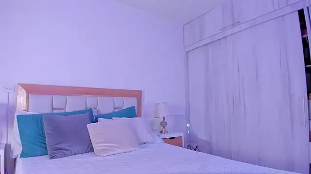 mia hank online show from 6, 1, 2026