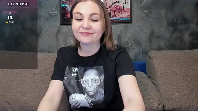 Snapshot of CassieMils chatting on 1, 4, 2026 CassieMils online show from 1, 4, 2026