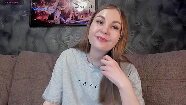 CassieMils online show from 17, 2, 2025