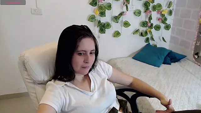 tania sweet   online show from 24, 9, 2025