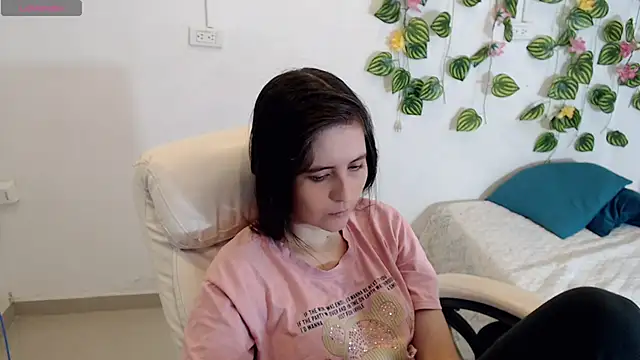 tania sweet   online show from 20, 9, 2025