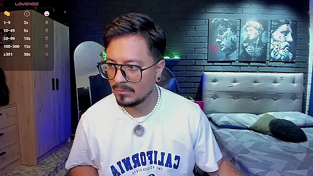 DaviidEvans  online show from 23, 6, 2026