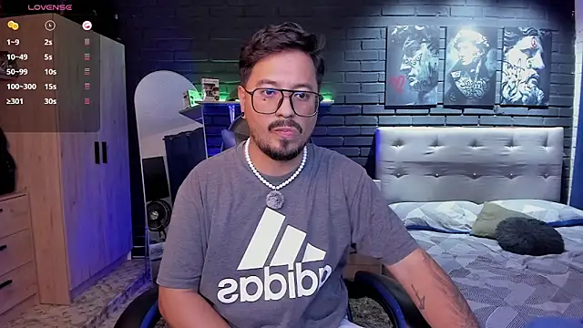 DaviidEvans  online show from 22, 6, 2026