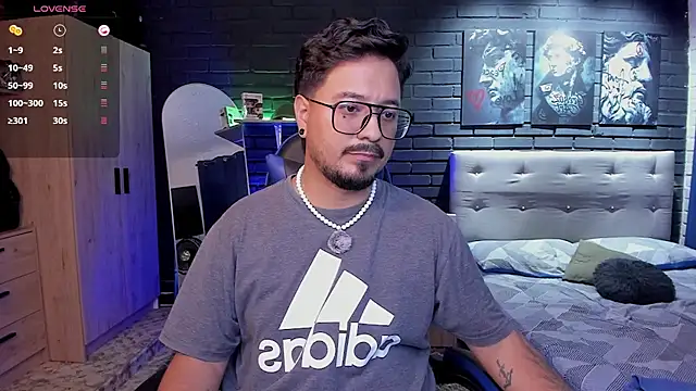 DaviidEvans  online show from 21, 6, 2026