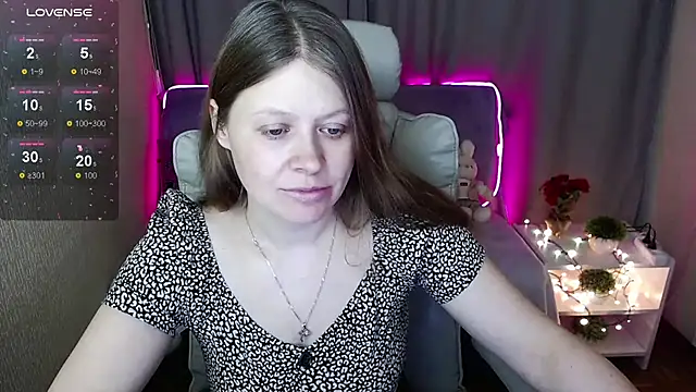 alekasamui online show from 18, 3, 2025