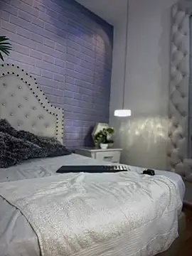 Tayra Siny online show from 15, 3, 2025