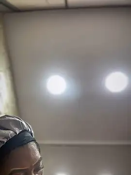 Tayra Siny online show from 5, 10, 2025