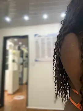 Tayra Siny online show from 18, 3, 2025