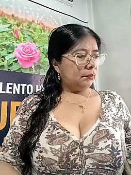 Snapshot of __valentina18 chatting on 29, 4, 2026 valentina18 online show from 29, 4, 2026