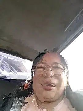 Snapshot of __valentina18 chatting on 1, 5, 2026 valentina18 online show from 1, 5, 2026