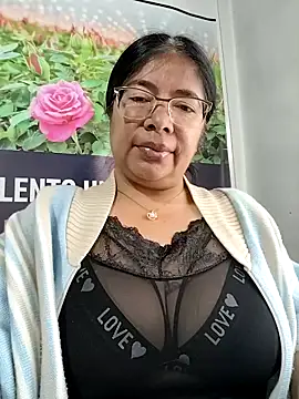 Snapshot of __valentina18 chatting on 6, 4, 2026 valentina18 online show from 6, 4, 2026