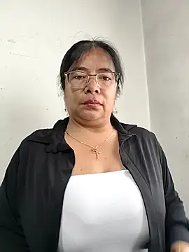 Snapshot of __valentina18 chatting on 19, 4, 2026 valentina18 online show from 19, 4, 2026