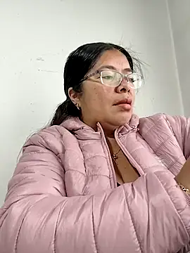   valentina18 online show from 3, 10, 2025