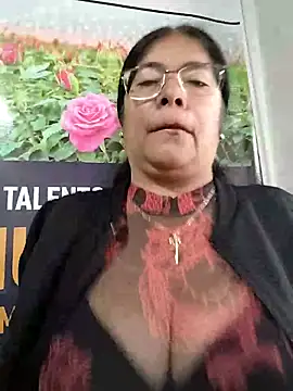Snapshot of __valentina18 chatting on 8, 5, 2026 valentina18 online show from 8, 5, 2026