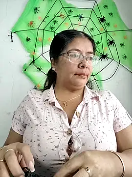   valentina18 online show from 10, 10, 2025