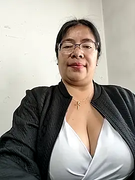   valentina18 online show from 5, 11, 2025