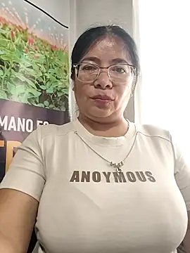 Snapshot of __valentina18 chatting on 26, 4, 2026 valentina18 online show from 26, 4, 2026