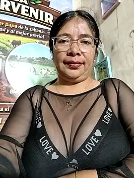 Snapshot of __valentina18 chatting on 23, 3, 2026 valentina18 online show from 23, 3, 2026