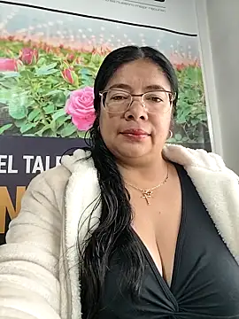 Snapshot of __valentina18 chatting on 18, 4, 2026 valentina18 online show from 18, 4, 2026