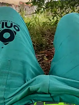 Snapshot of Arthu2r chatting on 10, 10, 2025 Arthu2r online show from 10, 10, 2025