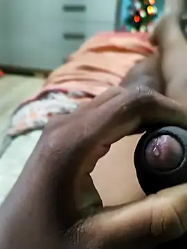 Snapshot of Arthu2r chatting on 1, 12, 2025 Arthu2r online show from 1, 12, 2025