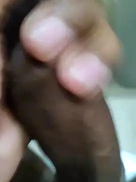 Snapshot of Arthu2r chatting on 9, 3, 2025 Arthu2r online show from 9, 3, 2025