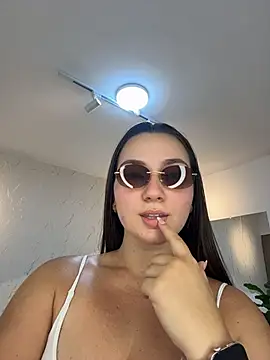 Snapshot of ava_blue chatting on 15, 7, 2026 ava blue online show from 15, 7, 2026