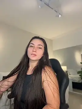 ava blue online show from 15, 4, 2026