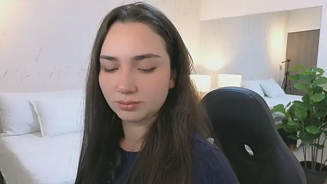 ava blue online show from 4, 3, 2026