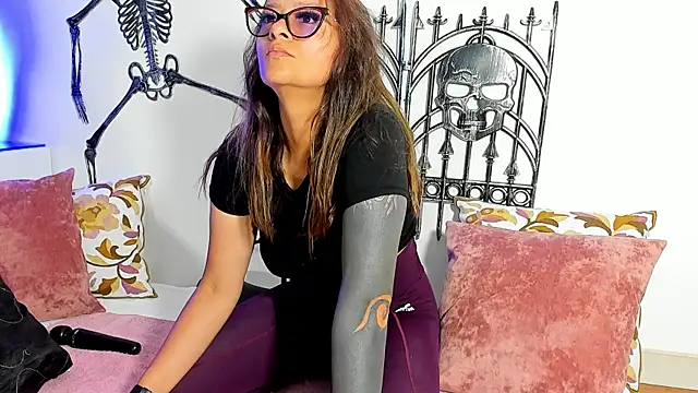 Snapshot of beauti_wild25 chatting on 30, 9, 2025 beauti wild25 online show from 30, 9, 2025