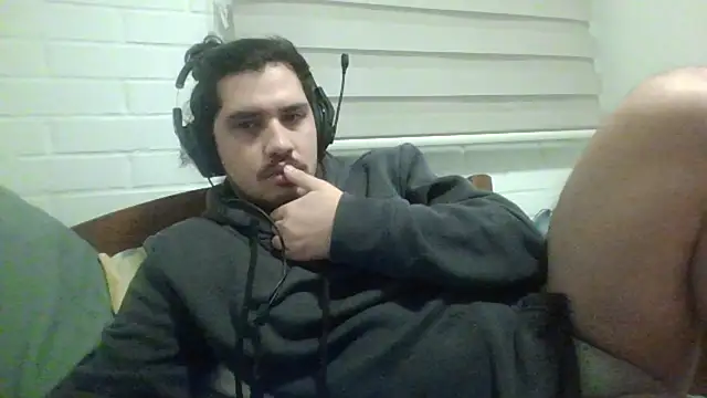 hung weeb online show from 6, 5, 2026