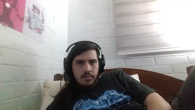 hung weeb online show from 2, 3, 2025