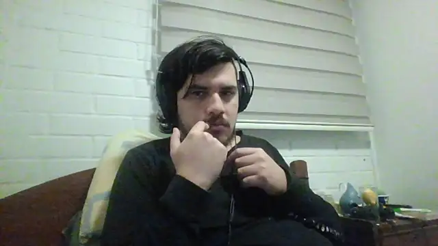 hung weeb online show from 25, 5, 2026